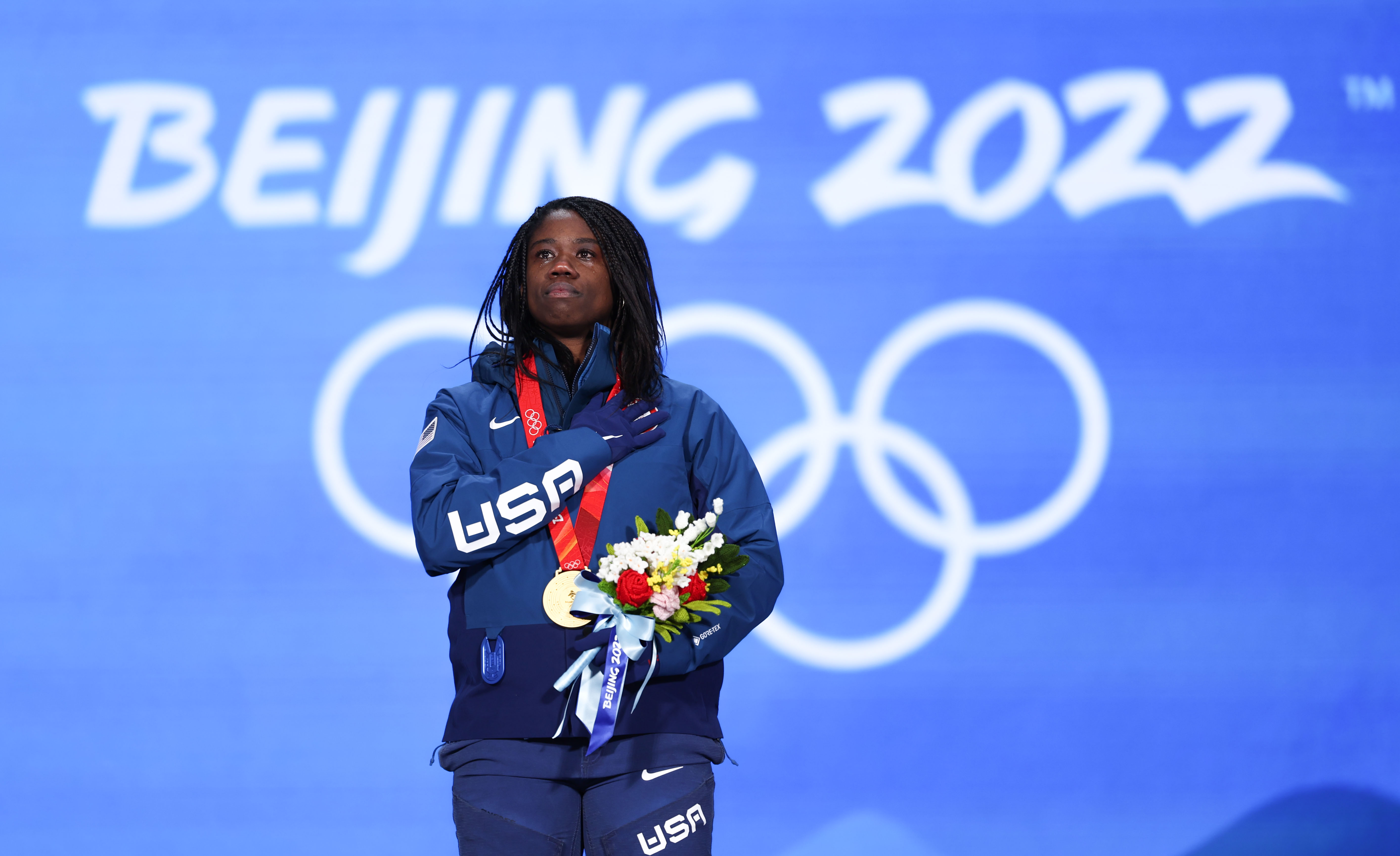速度滑冰500米女子冠军_速度滑冰女子5000米_女子速度滑冰金牌第一人