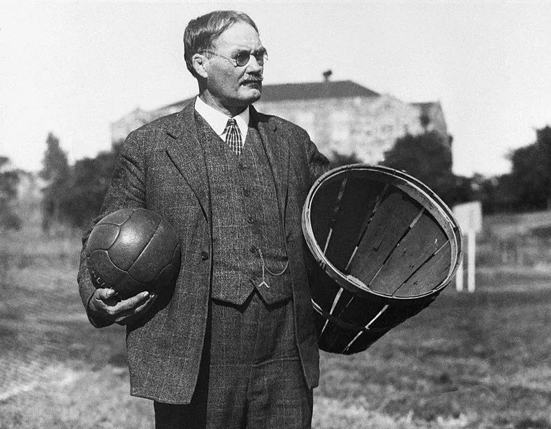 NBA常规赛连胜对决：骑士VS雷霆，篮球