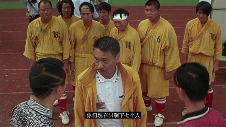 足球开赛抛球技巧视频_足球怎么抛球_视频足球开赛技巧抛球教学