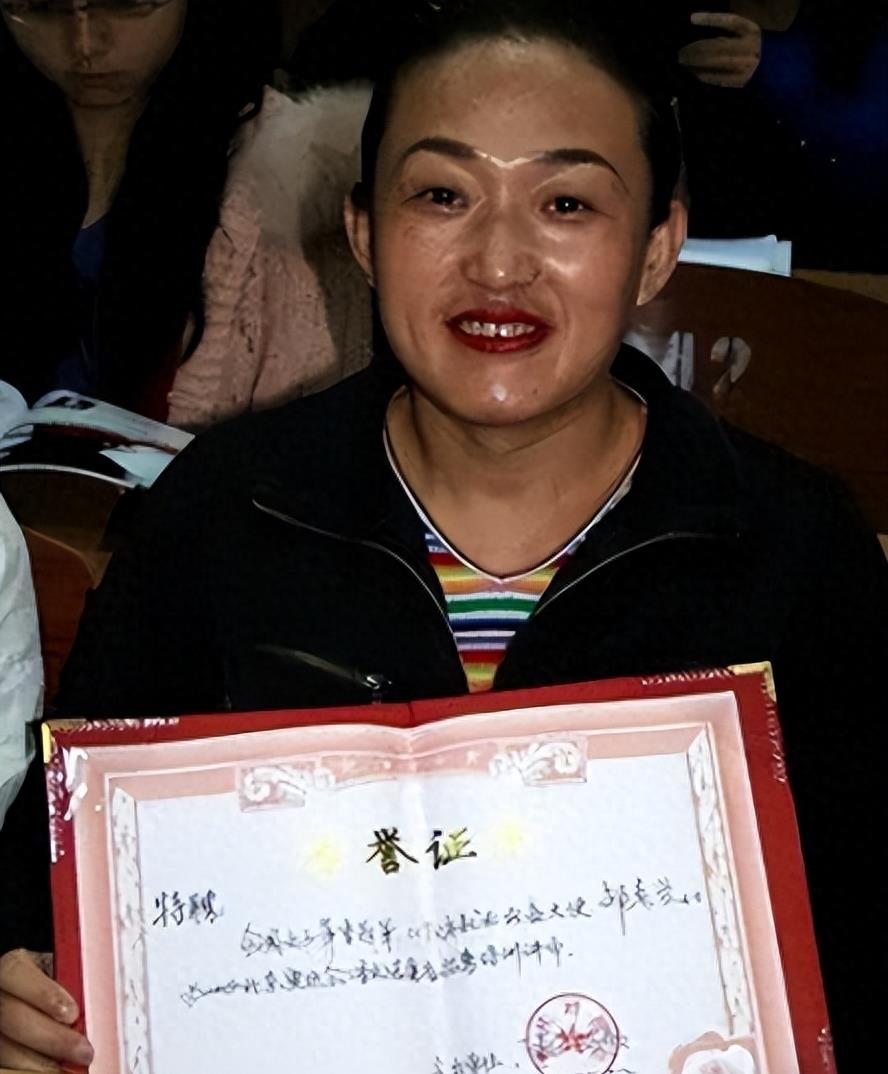 女子举重吃药_举重冠军被下什么药导致不孕的_举重运动员吃药