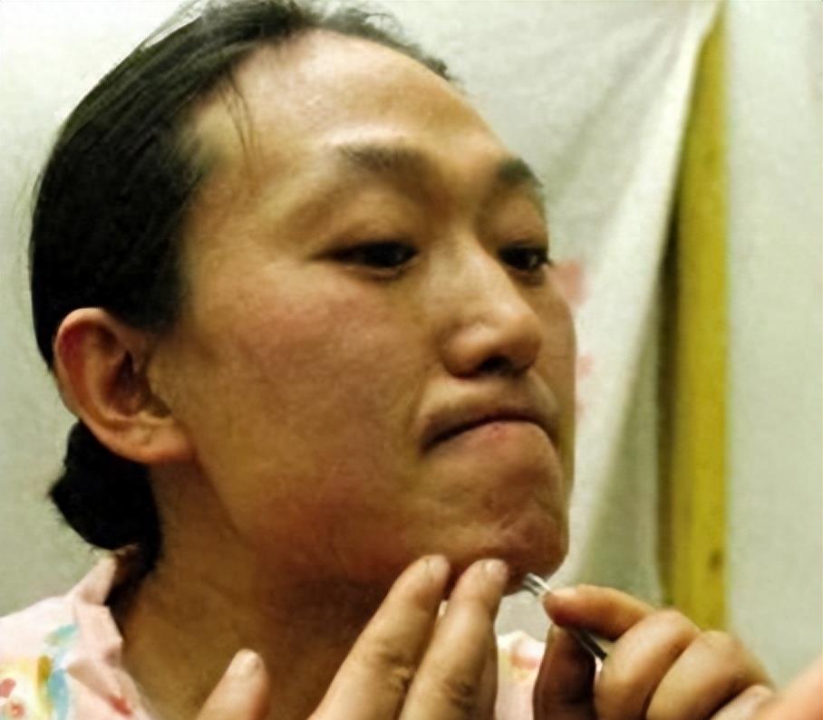 举重运动员吃药_女子举重吃药_举重冠军被下什么药导致不孕的
