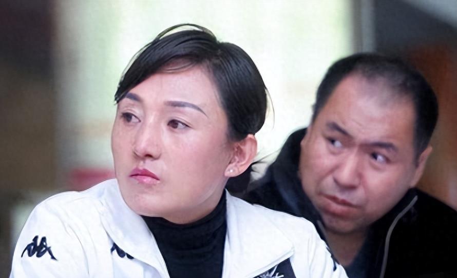 举重运动员吃药_女子举重吃药_举重冠军被下什么药导致不孕的