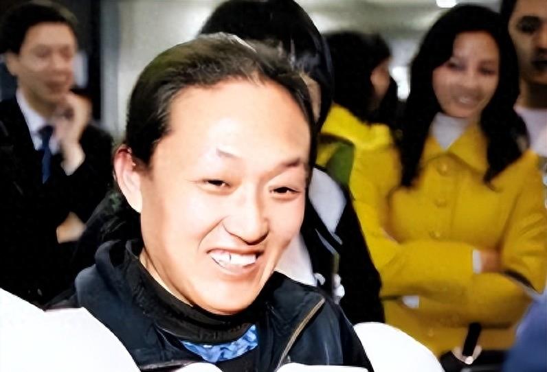 女子举重药检_女子举重吃药_举重冠军被下什么药导致不孕的