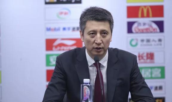 篮球男篮名单冠军世界中国是谁_中国男篮世界篮球冠军名单_篮球男篮大名单