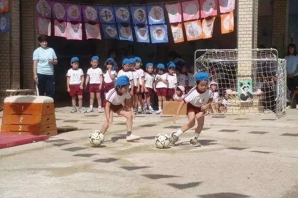 体操男女都有的项目蚂蚁庄园_小学生男女生体操服_体育体操男女混合比赛