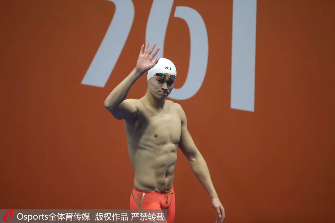 越南男女游泳比赛冠军视频_越南游泳队_越南游泳池