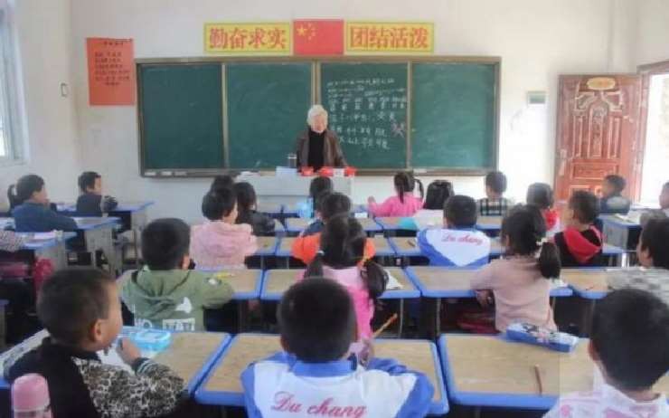 95年代上海家庭日常_上海家庭规模_2020上海家庭数量