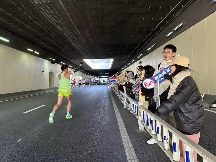杭卅马拉松_杭州马拉松几点开_马拉松杭州开跑时间