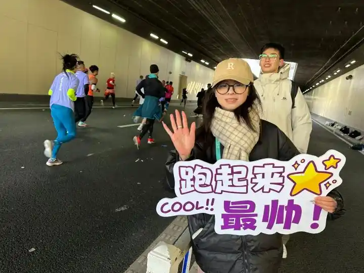 杭州马拉松几点开_马拉松杭州开跑时间_杭卅马拉松
