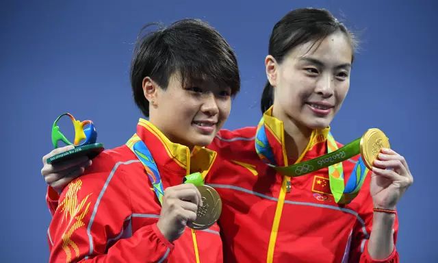 举重世界杯冠军成绩排名_世界举重冠军多少钱_2020年举重世界冠军