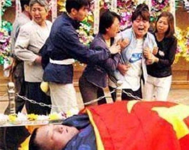退役真相举重冠军小说_退役举重冠军举出生活之美_举重冠军退役真相