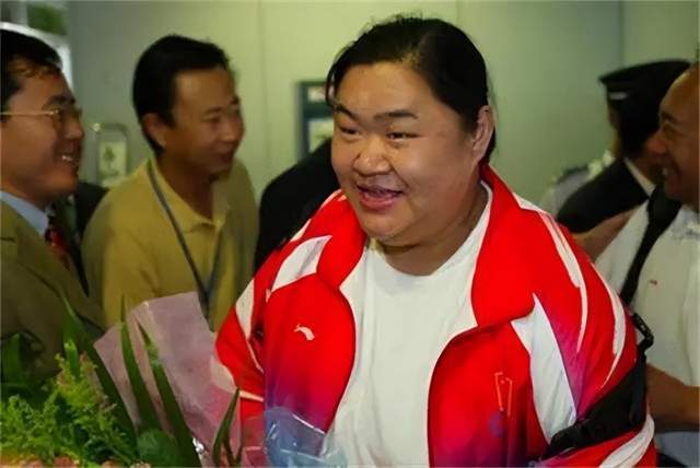 退役真相举重冠军视频_退役真相举重冠军是谁_举重冠军退役真相