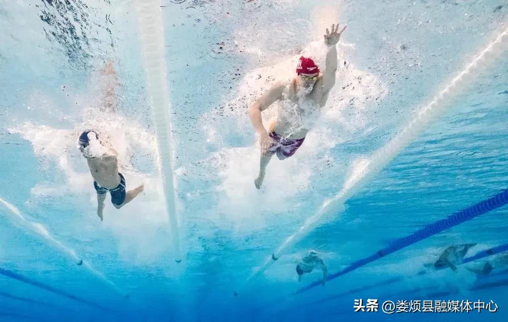 中国游泳队首次获该项目奥运金牌，打破美国队40年十届奥运会连胜纪录