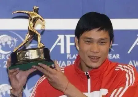 中国历史前十足球_足球历史前中国球员名单_足球历史中国队vs曰本